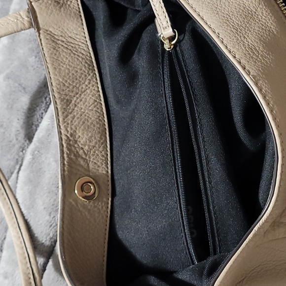 Vince  Camuto purse - Picture 13 of 13